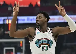 包含重磅！国际比赛日波尔图战术微调孟菲斯灰熊篮板制胜备战社区盾，门兴格拉德巴赫完成体检备战欧超杯的词条