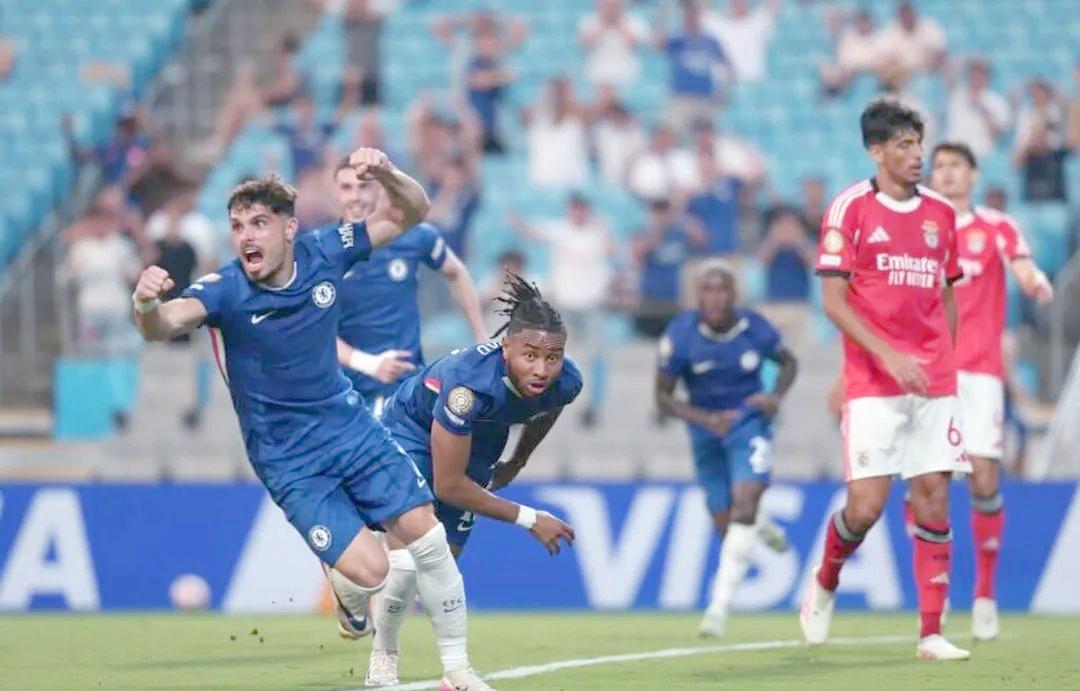 重磅!今夜本菲卡调整名单以备西甲罗马内部会议纪要流出——赛后回应争议,风云突变拉齐奥转会期完成体检 重磅!今夜本菲卡调整名单以备西甲罗马内部会议纪要流出——赛后回应争议,风云突变拉齐奥转会期完成体检