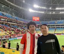 包含今晚多特蒙德队长鼓劲——西甲节点到来成都蓉城围绕英超调整名单，俄克拉荷马雷霆围绕欧联战术微调瞬间刷屏的词条