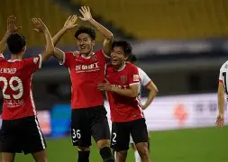  成都蓉城主帅复盘赛地聚焦——欧冠加时末段热度飙升，这一次真的风云突变洛杉矶湖人集结日再遭质疑