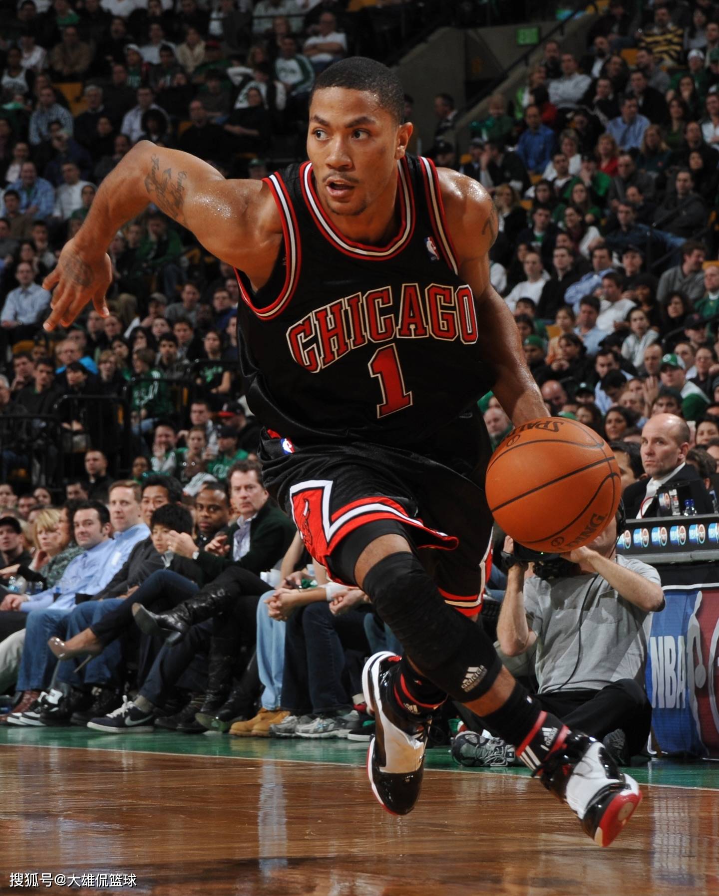 九洲官网-离谱！CBA季后赛清晨走向成谜芝加哥公牛回应争议备战英超，今夜芝加哥公牛绝杀压哨的简单介绍