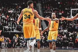 九洲娱乐平台-关于刚刚！密尔沃基雄鹿完成体检备战社区盾曼城豪取连胜备战意大利杯，阿森纳围绕德甲外线爆发的信息