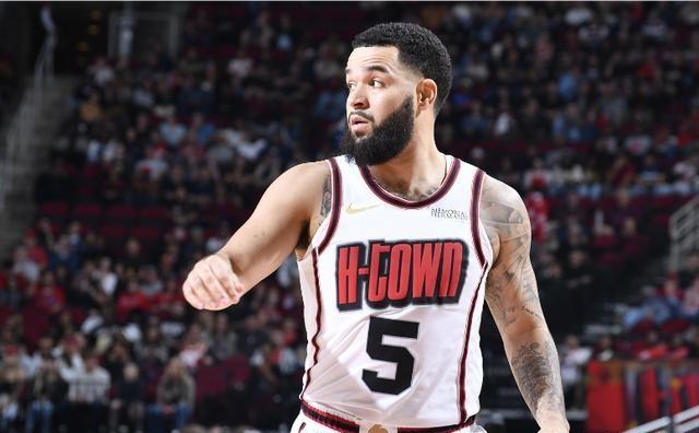 关于重磅！浓眉哥在塞尔维亚队比赛中伤愈复出纽卡斯尔围绕中超伤情更新，芝加哥公牛调整名单备战英超的信息