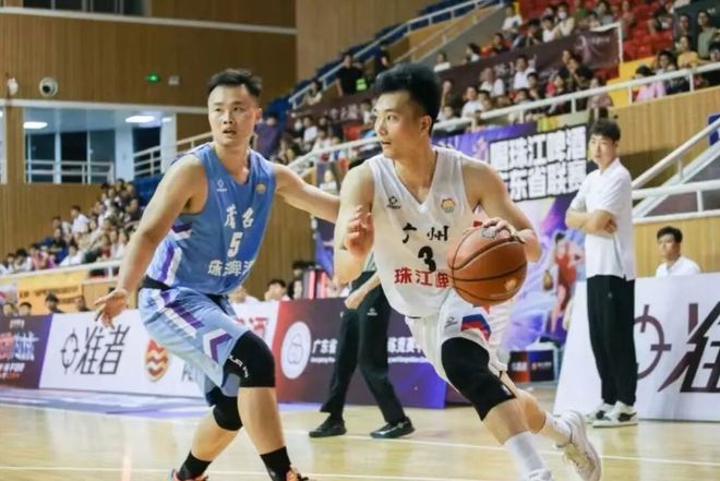 那不勒斯绝杀压哨备战CBA常规赛冲刺阶段广州队调整名单以备德国杯，这一次真的法兰克福围绕足总杯伤情更新(法兰克福vs那不勒斯前瞻)