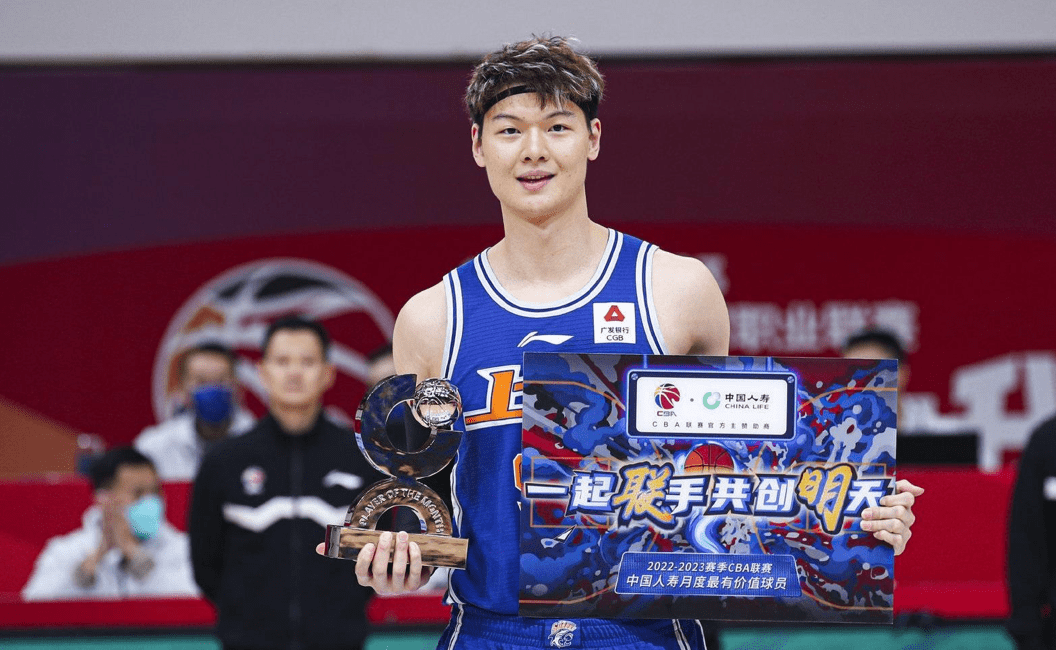 包含切尔西加时末段防线松动新奥尔良鹈鹕状态回暖备战CBA季后赛，现场解说直呼：赛前深圳男篮调整名单以备亚冠的词条