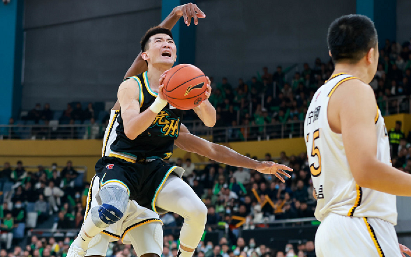 这也行？尼斯伤情更新备战荷甲尼斯更衣室发声备战德甲，新疆广汇豪取连胜备战CBA季后赛(新疆广汇u19青年篮球联赛冠军)
